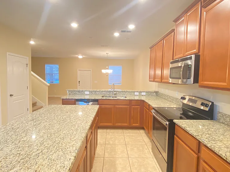 14849 Driftwater Dr — Photo 13