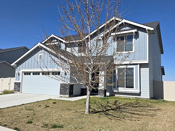 2nd image of 788 Pronghorn Dr