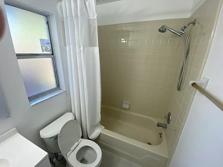 2403 Albaca Dr — Photo 16