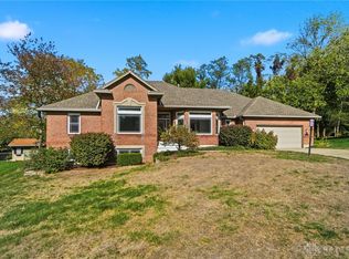 234 Amber Dr, Centerville, OH
