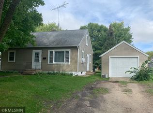 735 E 2nd St, Litchfield, MN 55355