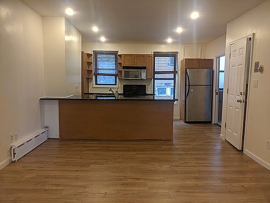 1st image of 687 6th Ave APT 1