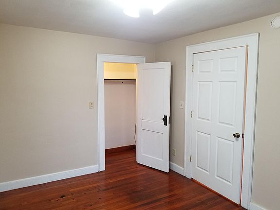 2nd image of 262 Oak St #1