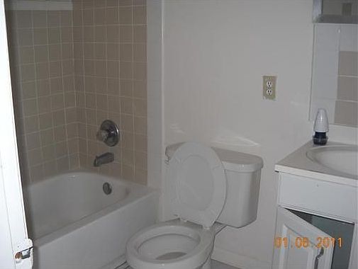 4th image of 2111 NW 62nd Ter