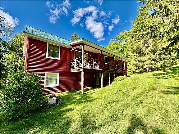 3rd image of 559 Mott Hill Rd