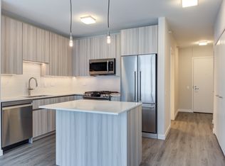 345 E Wacker Dr APT 509, Chicago, IL 60601