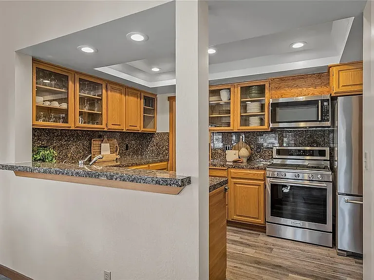 562 Chiquita Ct — Photo 6