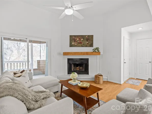 413 W 8th St N #N, Charlotte, NC 28202