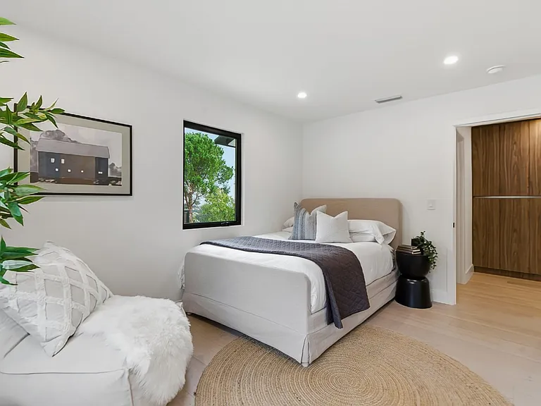 1764 E Loma Alta Dr — Photo 39