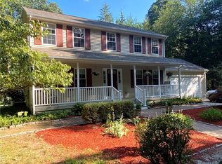 2 Deer Run Trl, Johnston, RI 02919