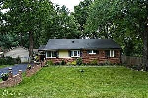 1st image of 3704 Larchmont Dr