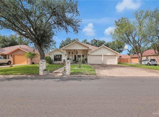 1902 E 24th St, Mission, TX 78574