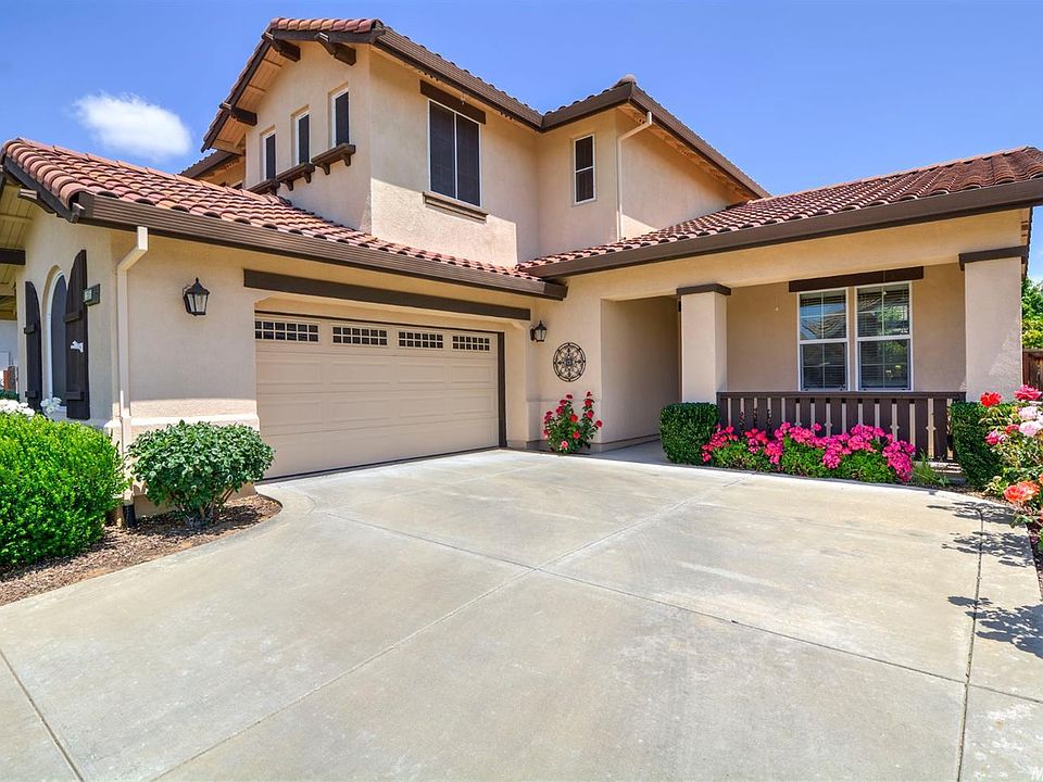 1st image of 205 Napoli Ct
