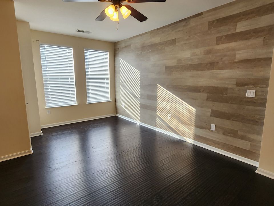 1st image of 2655 Prosperity Ave APT 219