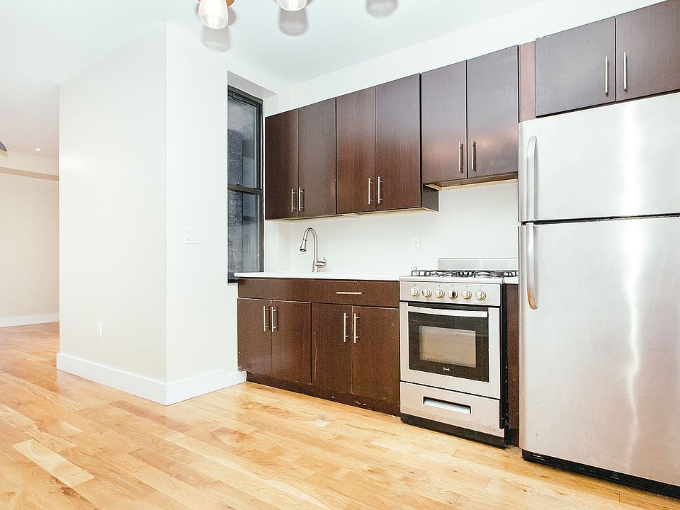 1st image of 623 Park Pl APT 3