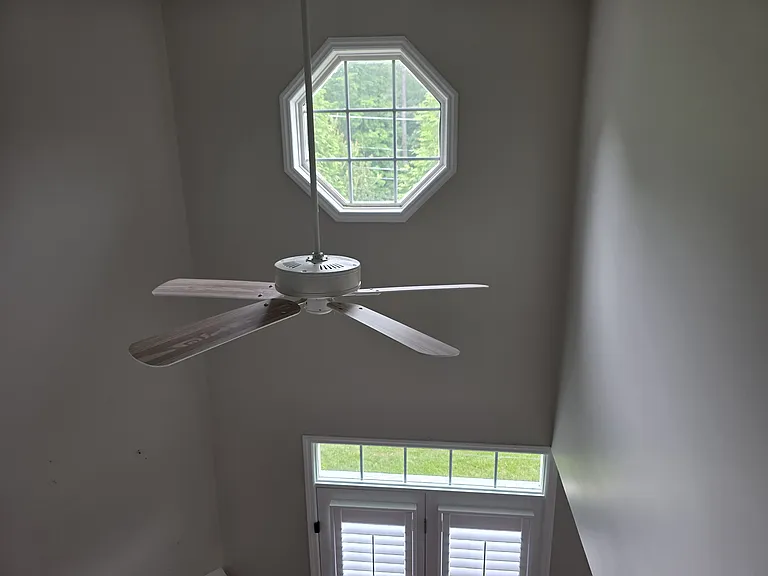 7505 Riverside Ct — Photo 52