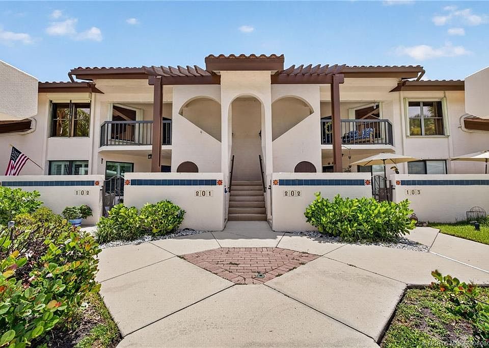 1st image of 3410 SE Martinique Trce APT 201