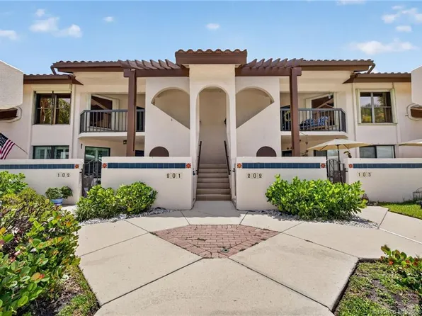 3410 SE Martinique Trce APT 201, Stuart, FL 34997