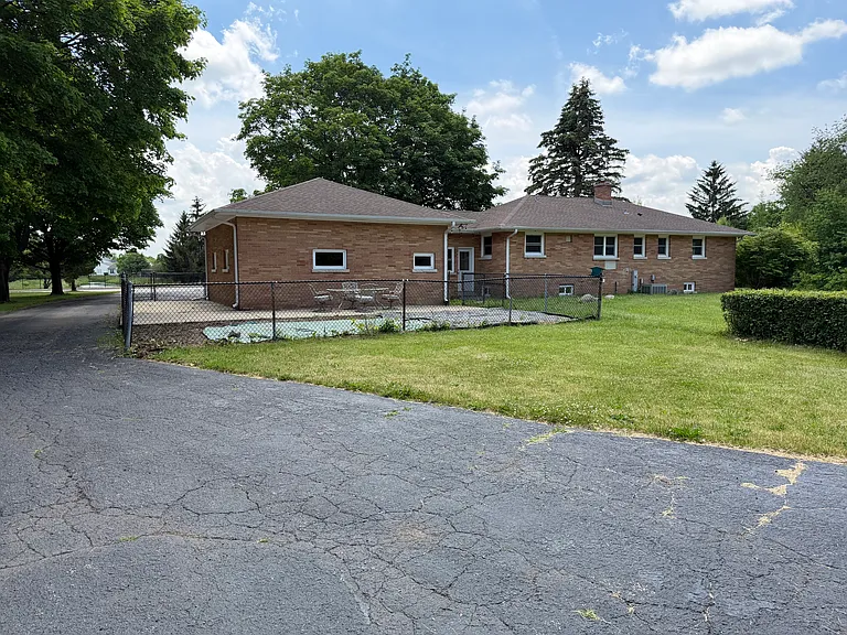 20766 W Rollins Rd — Photo 4