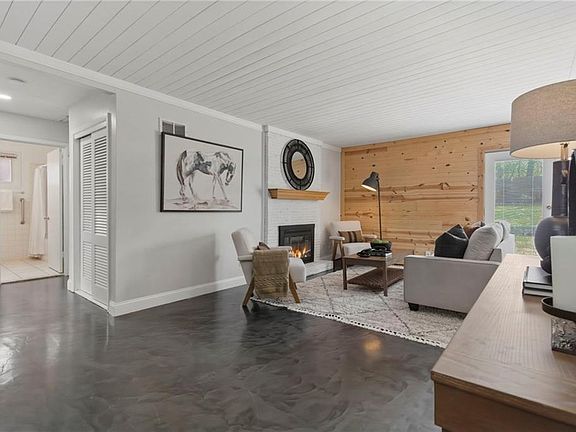 5th image of 5107 Rock Creek Ln