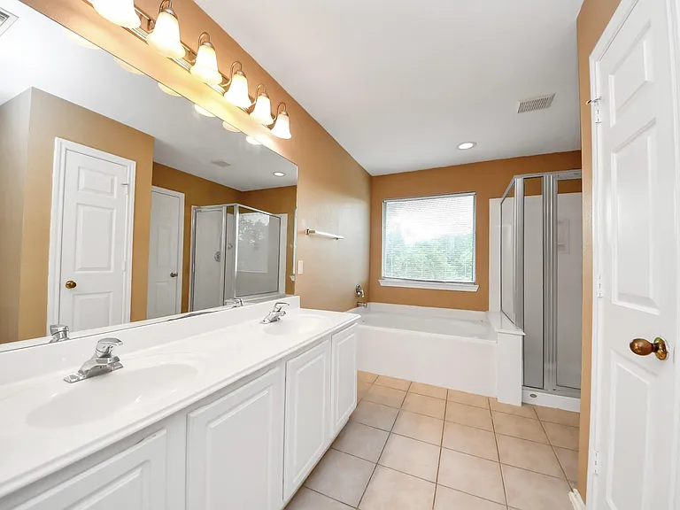 6019 Pennworth Ln — Photo 33
