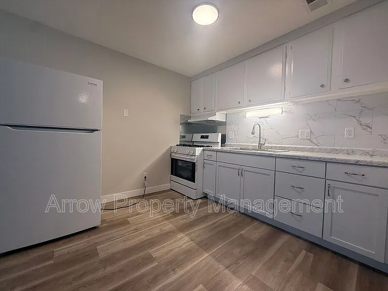 2206 K St #3 — Photo 3
