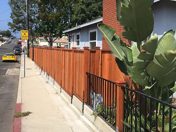 4th image of 933 Loma Vista St