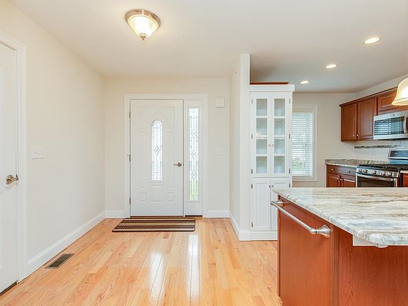 5th image of 59 Sagewood Drive