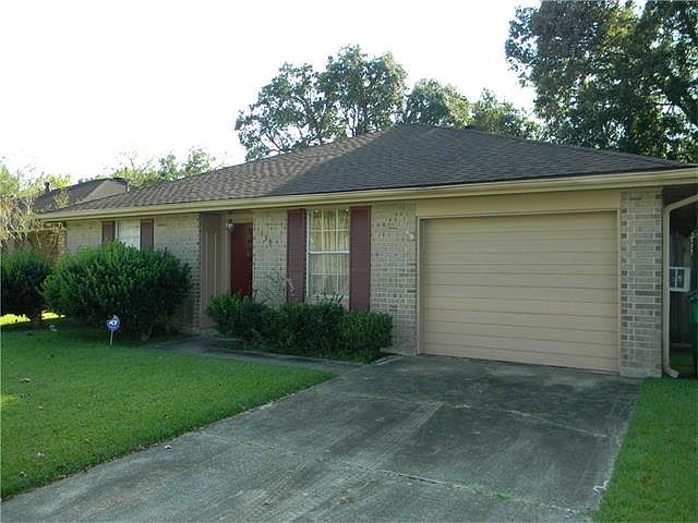 1st image of 139 Dianne Dr