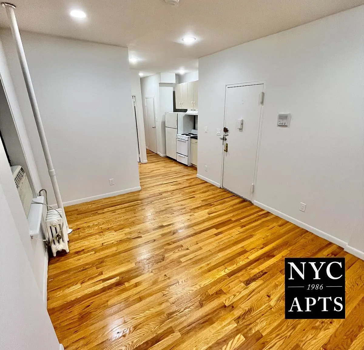 328 East 55th Street — Photo 2