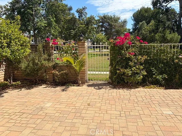 48 Oak Tree Ln — Photo 15