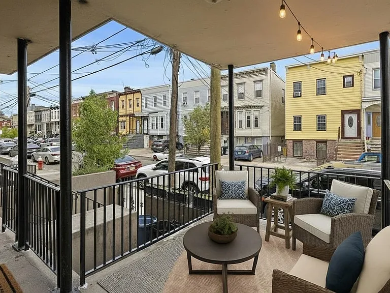 173 Van Horne St #1 — Photo 2