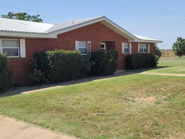 8305 4th St, Lubbock, TX 79416