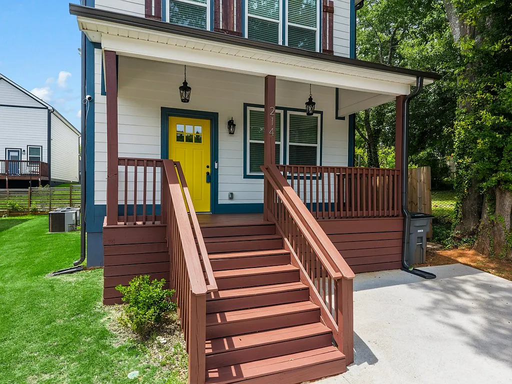 3 bed, 1750 sqft, $2,925 — Photo 4
