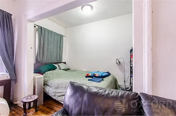 Rented by Oxford Property Group | media 7