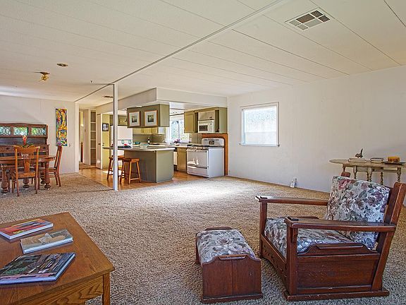 4th image of 50 Knollwood Dr #0