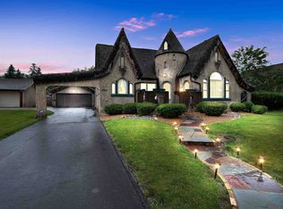 424 N Broadway St, Butler, IN 46721