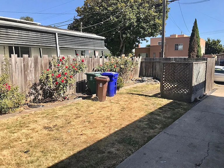3521 Center Ave — Photo 11