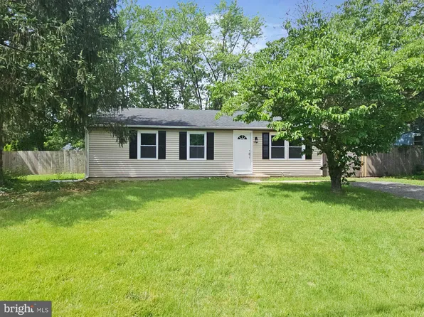 5906 Vine Dr, Mays Landing, NJ 08330