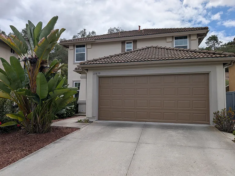 11859 Stonedale Ct — Photo 2
