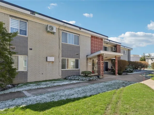 1402 Golden Gate Blvd #G206, Mayfield Heights, OH 44124