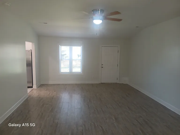 230 Northwest Ave — Photo 6