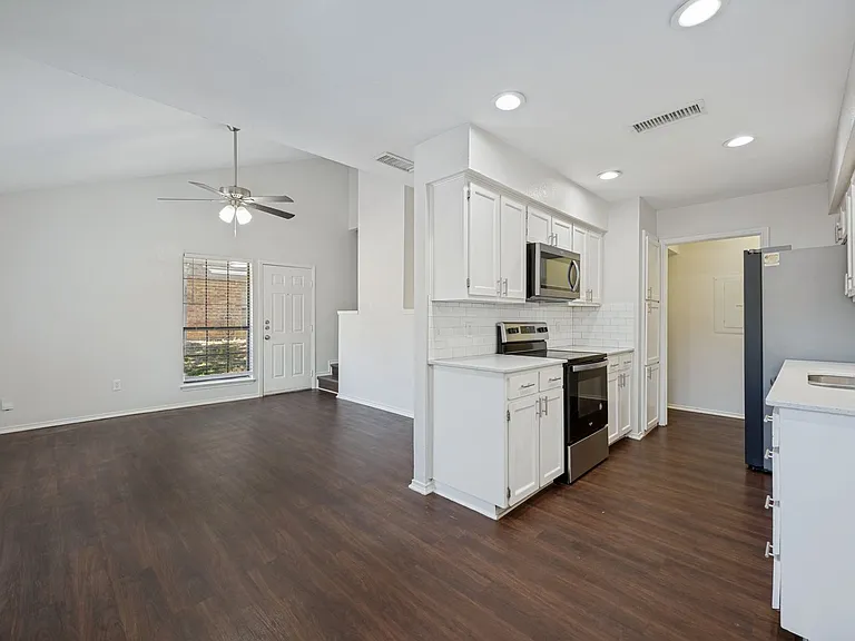 117 Peachtree Court — Photo 16