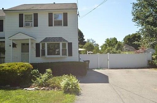 2nd image of 682 W Lowell Ave