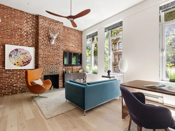 59 West 90th Street image 1 of 11