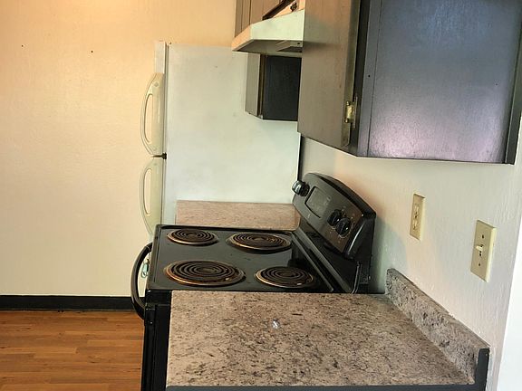 3rd image of 1441 Lewis St APT 4