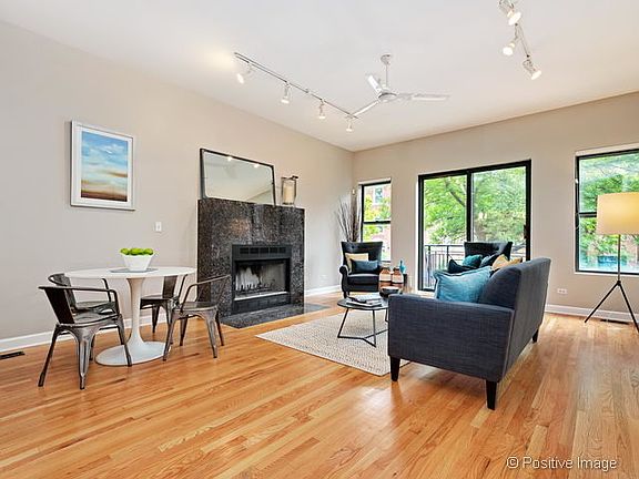 3rd image of 1618 N Claremont Ave APT 1N