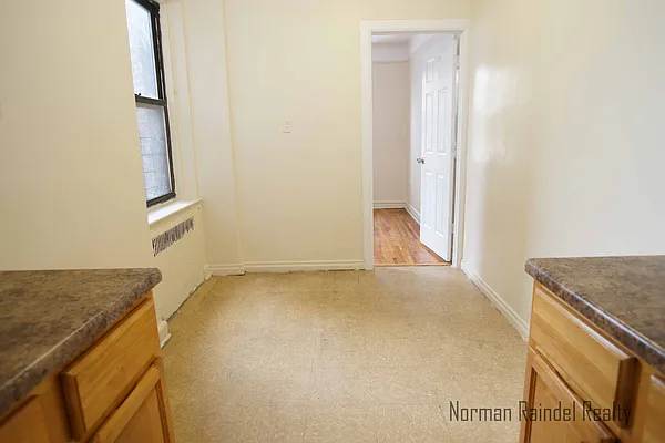 Rented by Norman Raindel, LREB | media 40