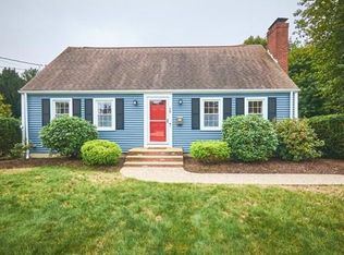 28 Winter Ln, Framingham, MA 01701