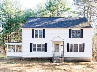 36 Ledge Rd, North Chelmsford, MA 01863